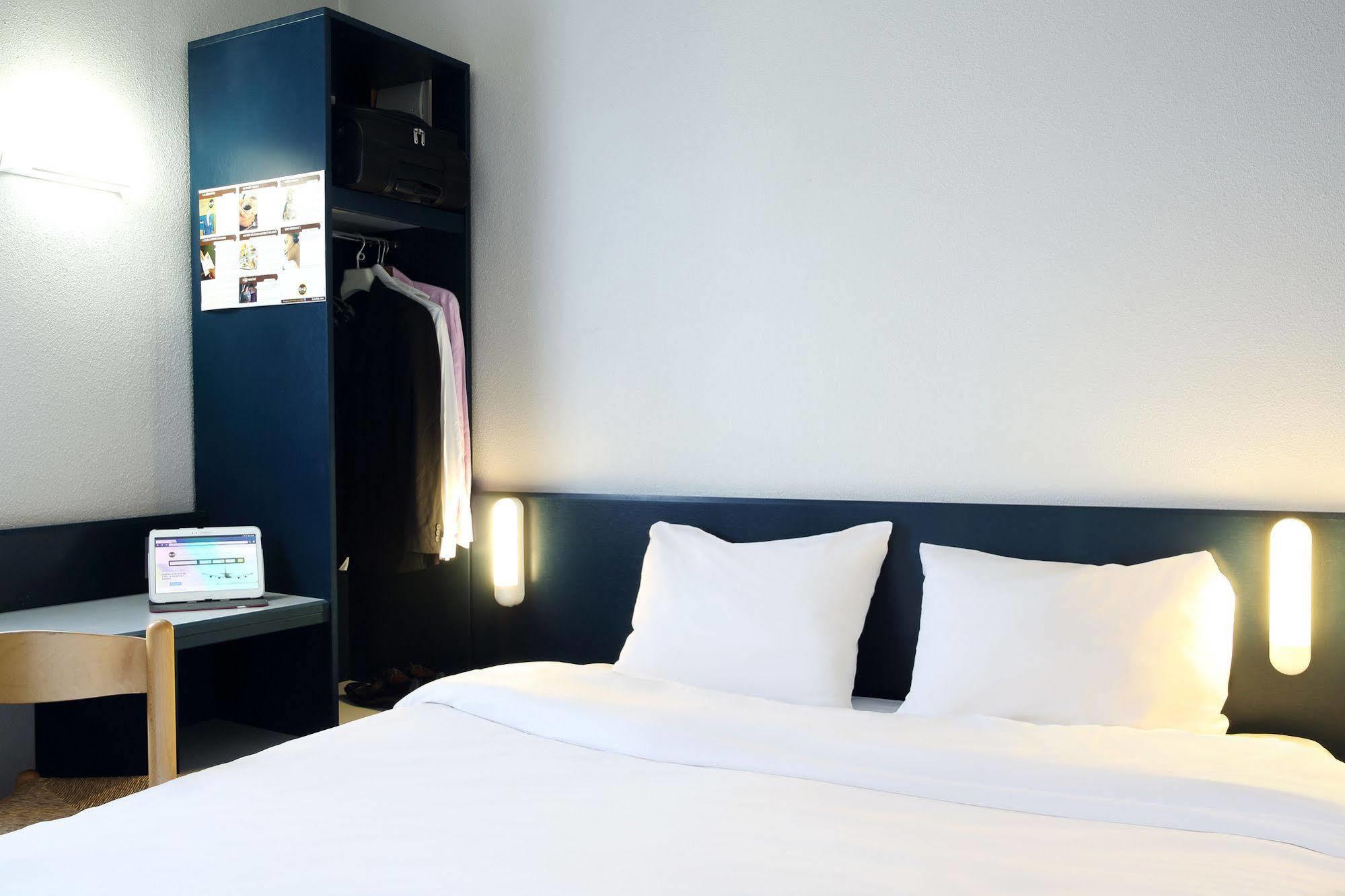 Hotel Puget-sur-argens 2*