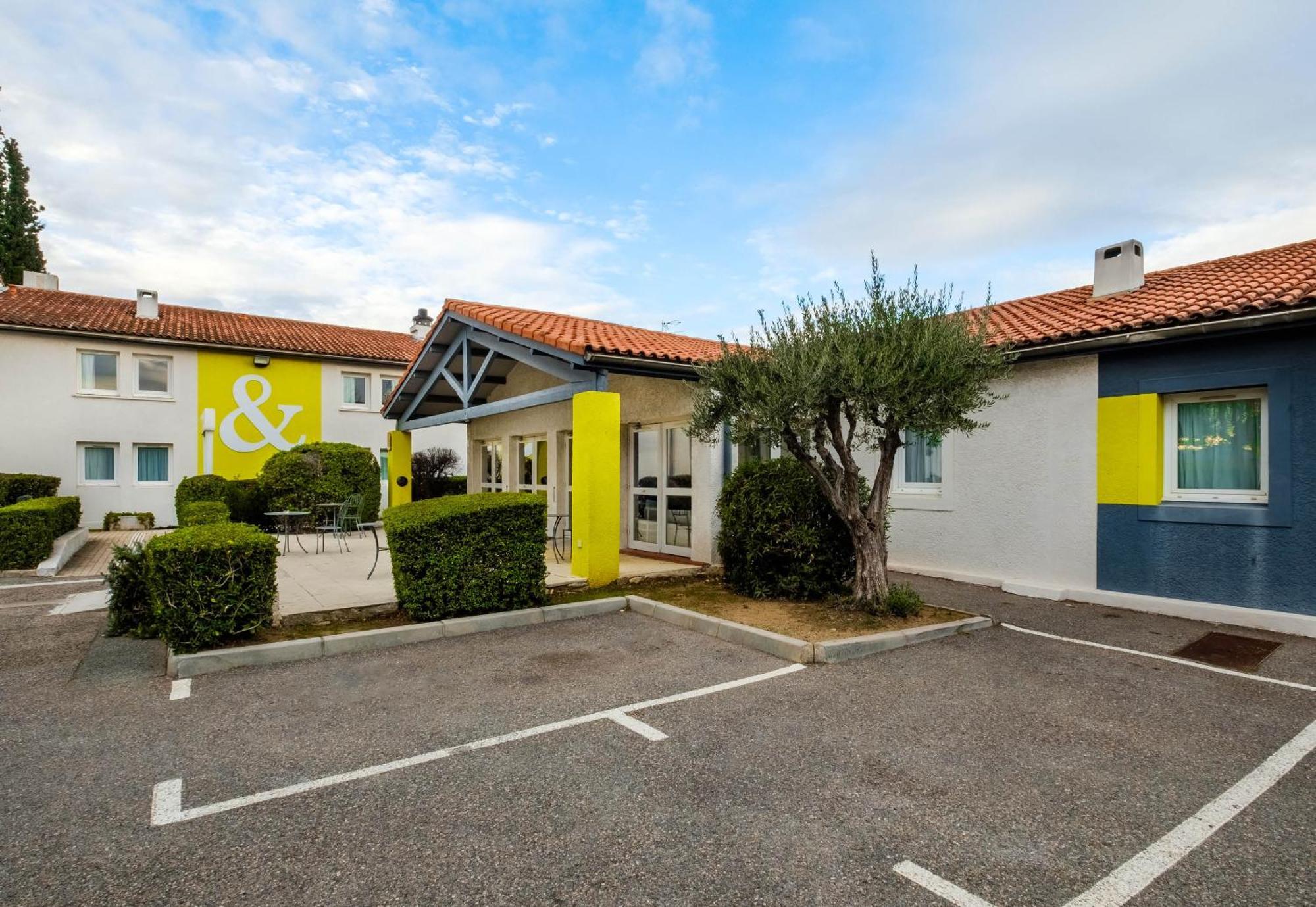 Hotel Puget-sur-argens 2*
